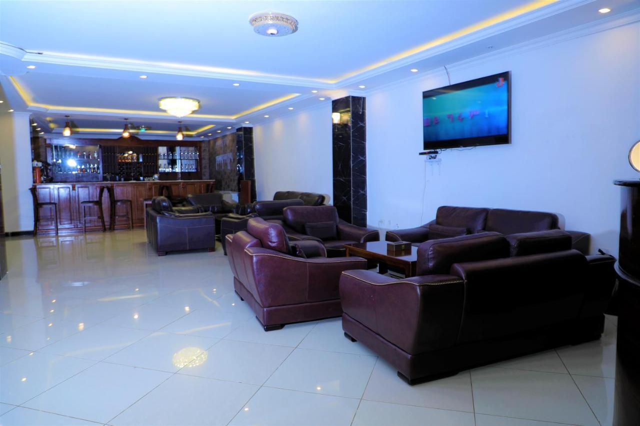 Tewodros Belay International Hotel Lege T'afo Kültér fotó
